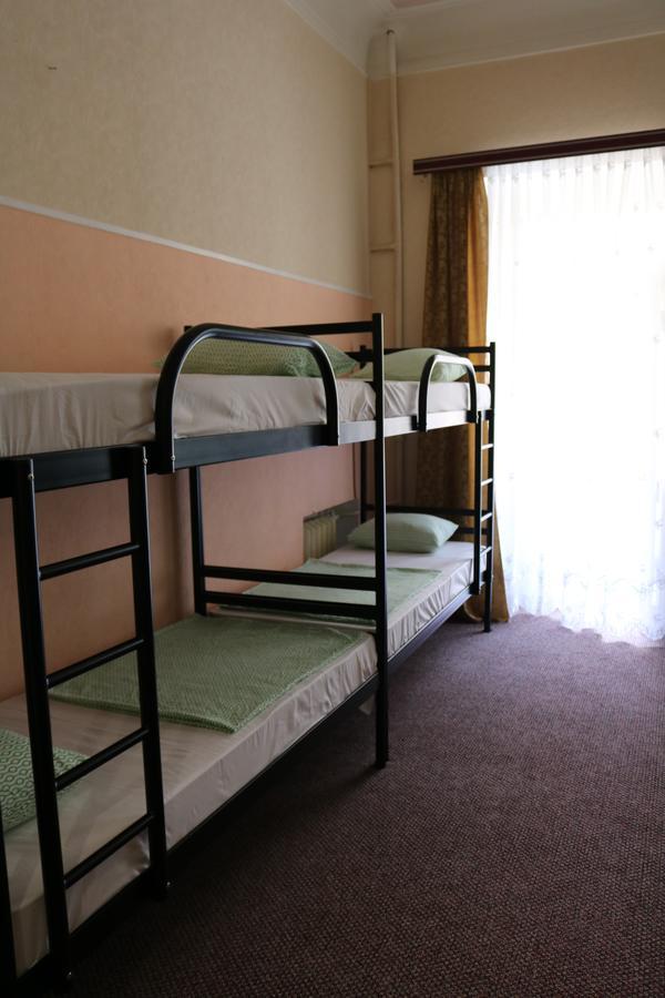 Enjoy Hostel Kyiv Экстерьер фото